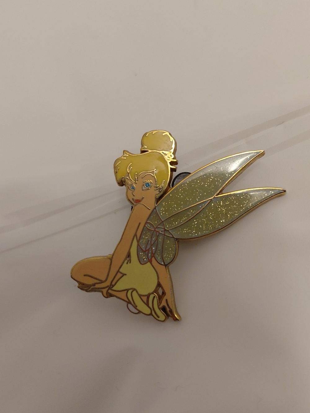 Disney Tinker Bell Full Body Looking Back Glitter Wings Pin